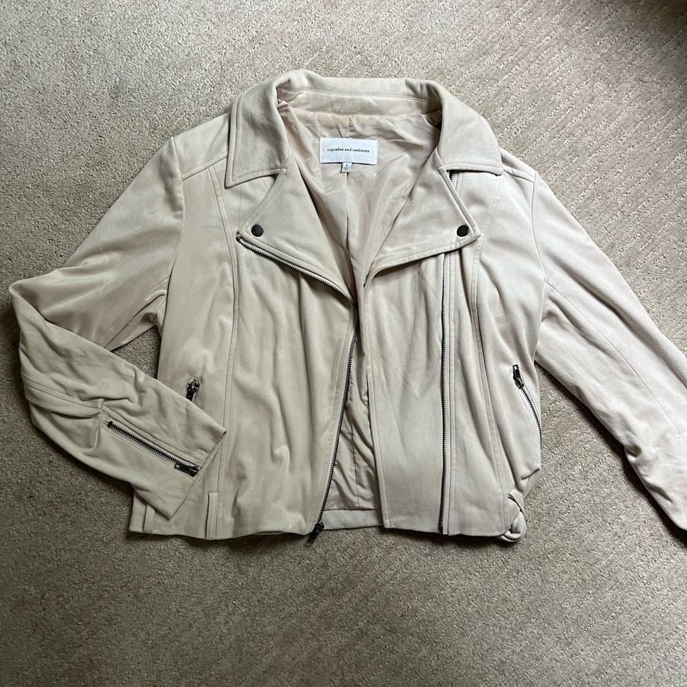 Cupcakes & Cashmere Cream faux suede moto jacket size large